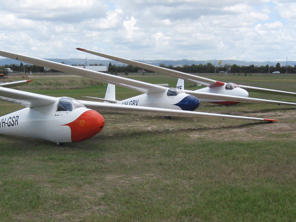 07Nov09 three k6s.JPG (105032 bytes)