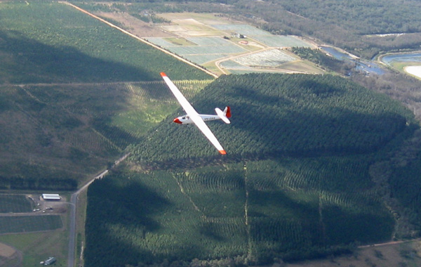 GSR over YCAB 11Jul09.jpg (99569 bytes)