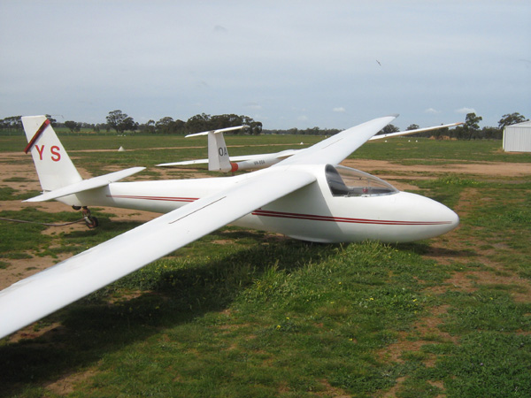 GYS image 001.JPG (96344 bytes)