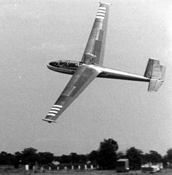 MotoeBlanik2.jpg (25991 bytes)